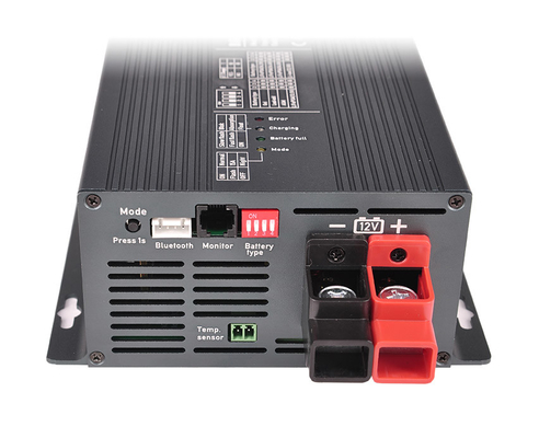 Pengisi Daya Baterai Lifepo4 12V 30A Pengisi Baterai AC DC Untuk Baterai Fosfat Besi Litium
