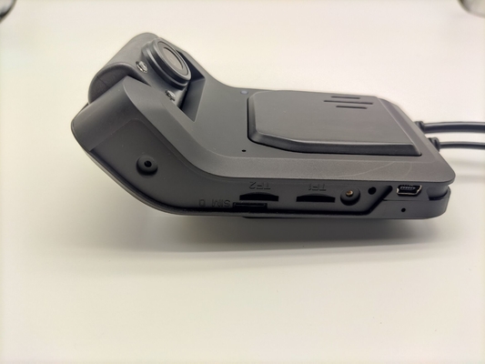 Kamera Dasbor 4G untuk manajemen armada ADAS DSM Semua dalam Satu Dashcam CPU ARM Cortex-A7 MP2