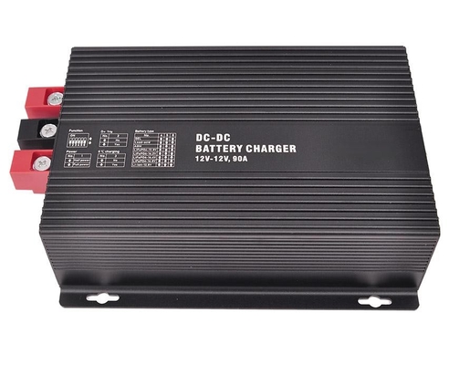 Pengisi baterai DC 12V 30A dengan 390W Pvmax Reverse Polarity Protection Waterproof Grade IP20/IP65