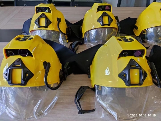 Kamera Helm Keamanan 4G Pemadam Kebakaran Dengan Tampilan Layar LCD Fire Proof Water Proof