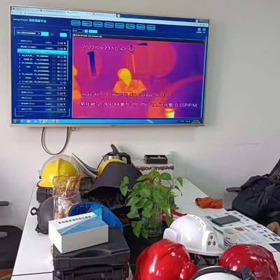 Kamera Keamanan Helm Pemadam Kebakaran dan Penyelamat Teknis Dengan Sensor Pencitraan Termal