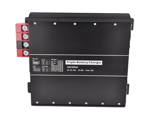 Advanced DC Battery Charger dengan 15.4A Max Output Current dan Aksesoris Monitor Sensor Suhu Modul Bluetooth