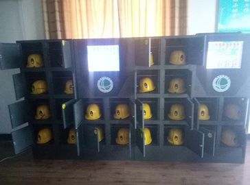 20 Ports Helmet Docking Station Dengan Perangkat Lunak Manajemen Layar Sentuh 19 Inci