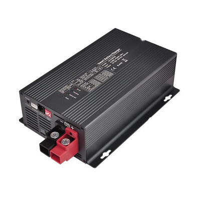 Max input current 30A Solar Battery Charger ideal untuk instalasi surya jarak jauh menawarkan dan pemeliharaan bebas operasi