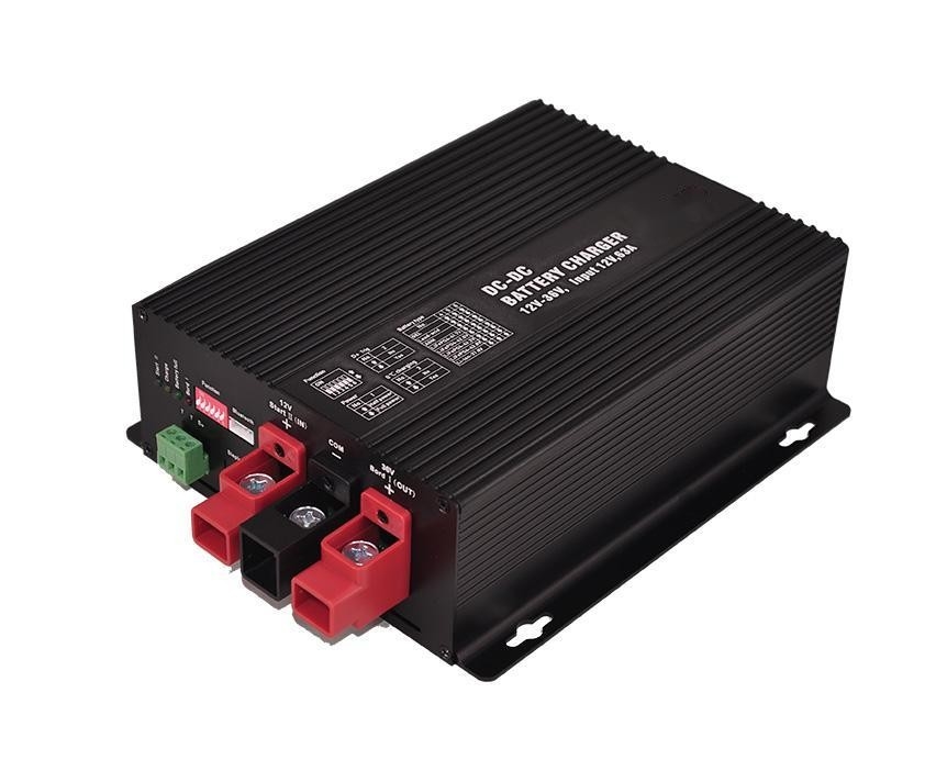 Pengecas baterai DC 12V yang kuat dengan 15.4A Max Output Current Kompak dan Ringan 1.7kg/190mm*215mm*70mm